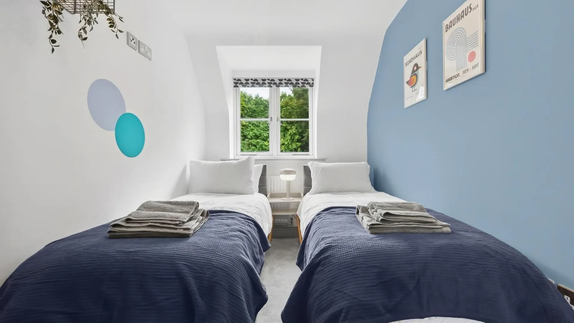 Holiday home Nec Birmingham Airport Modern Village Retreat, Sleeps 7, Free Parking Hampton in Arden United Kingdom