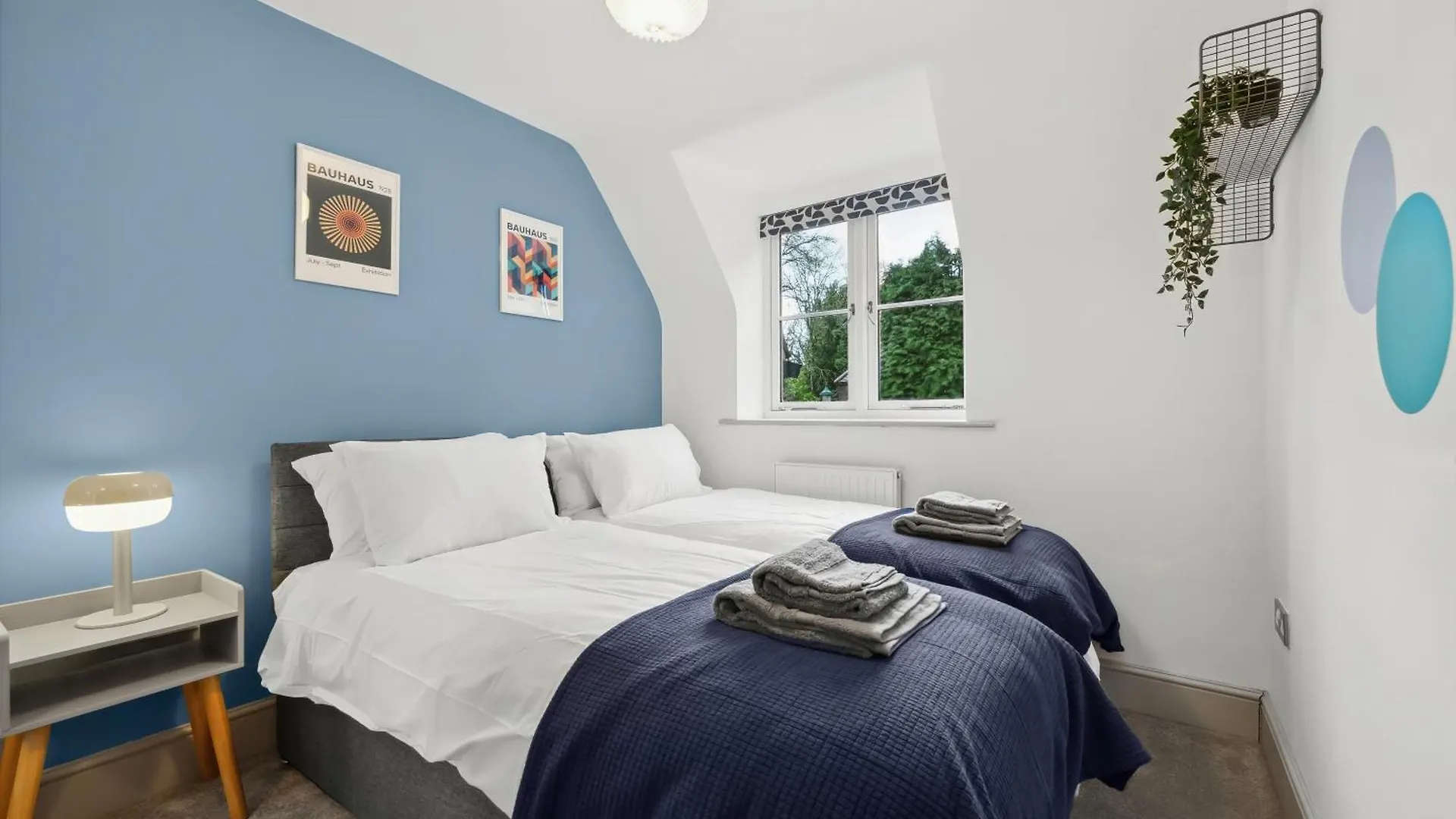 Holiday home Nec Birmingham Airport Modern Village Retreat, Sleeps 7, Free Parking Hampton in Arden United Kingdom